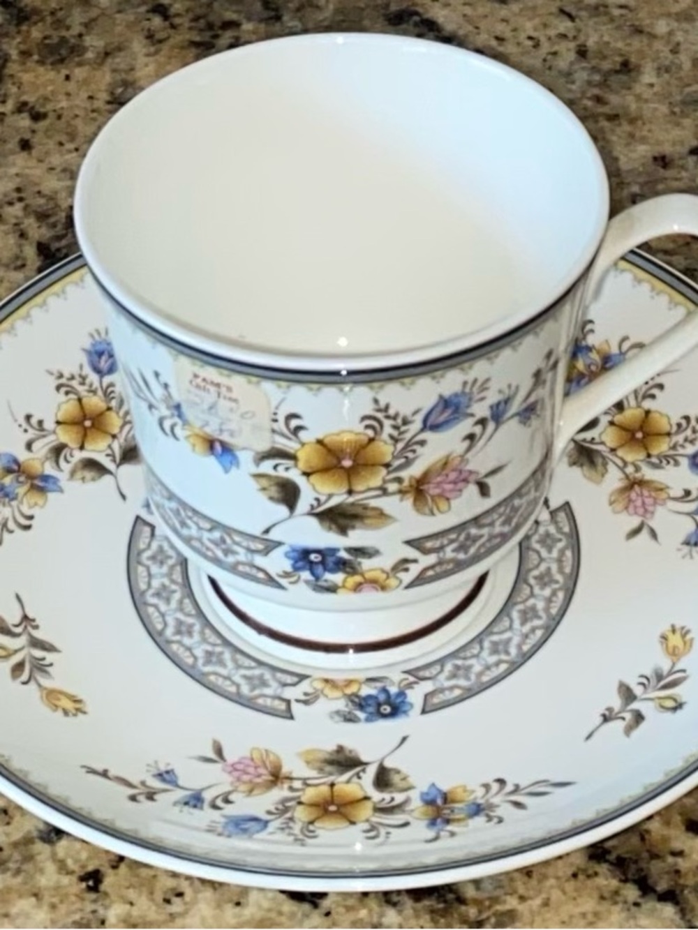 Mikasa Chippendale Tea Cups And Saucers Set Of Of 4 Vintage Mikasa